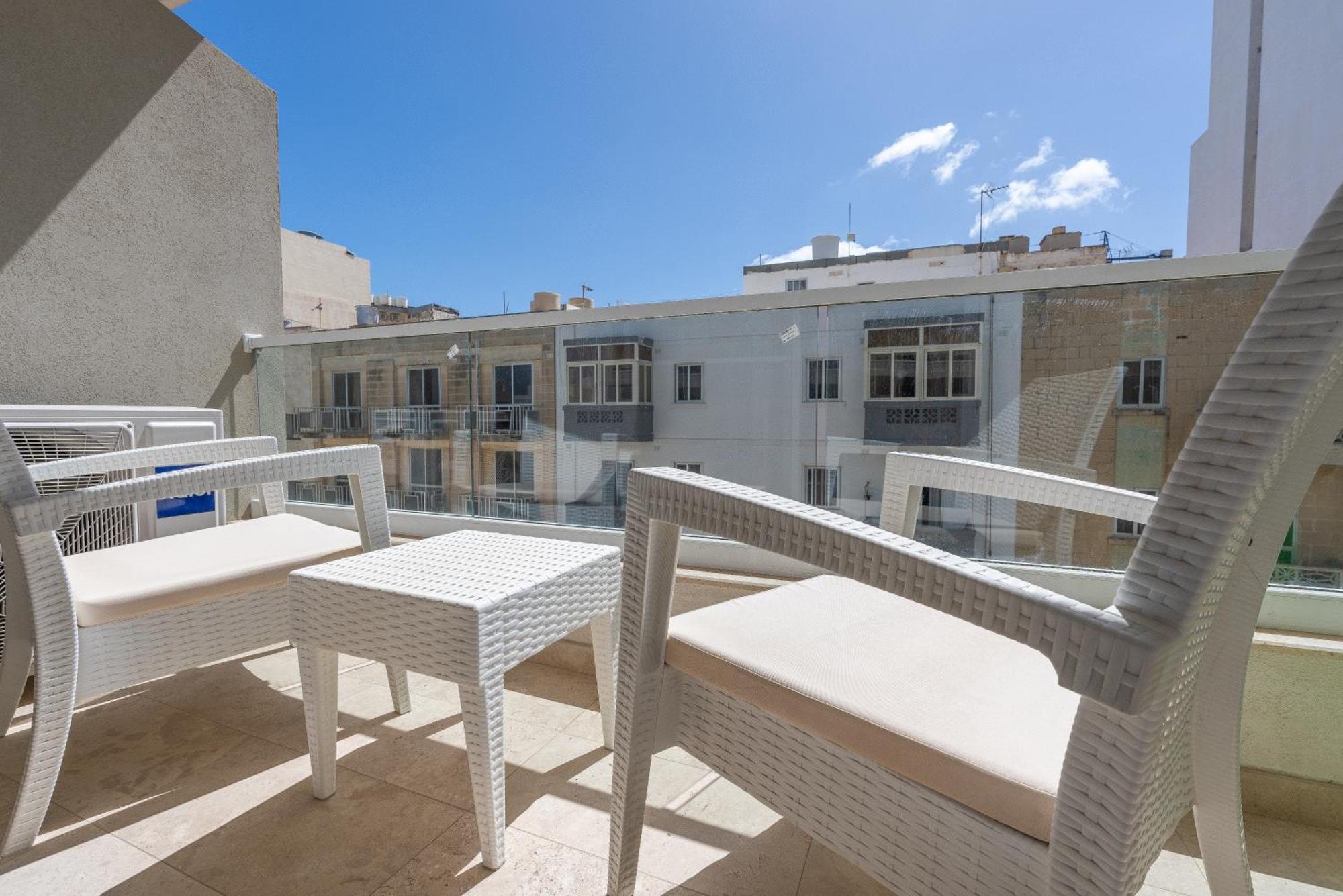 Modern & Luxurious Apartment - Prime Location St. Paul's Bay Luaran gambar
